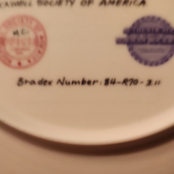 Norman Rockwell Shadow Puppets Plate - Brown and Cream - Picture 5 of 6